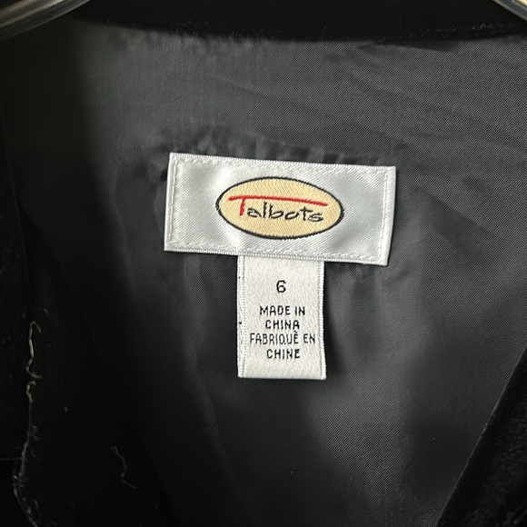 Talbots 3/4 Sleeve Button Down Shirt - Picture 2 of 10